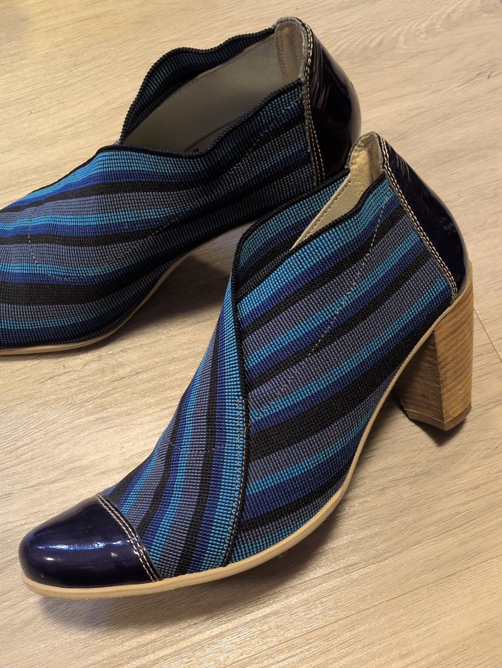 Blue Striped Women's Heel Ankle Shoes By Un Your En Ville